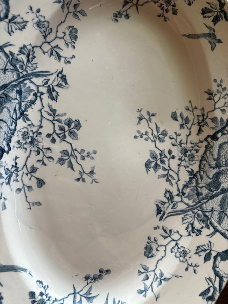 Ancien plat ovale 35.5 cm en faïence de K&G Lunéville modèle Rambouillet / Faisans