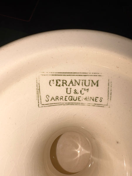 Ancien compotier en faïence de U & C Sarreguemines modèle Géranium