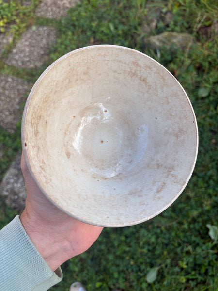 Ancien bol en faïence patinée / en barbotine d'Onnaing ? / Fleur de lys / no Creil