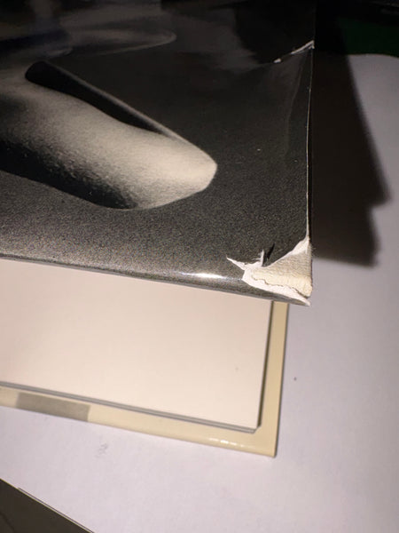 Livre vintage / Lucien Clergue / Née de la Vague / Belfond ( réédition de 1979 )