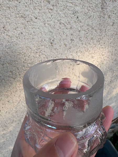 Bocal à bonbons et d'épicerie ancien en verre pressé avec bouchon