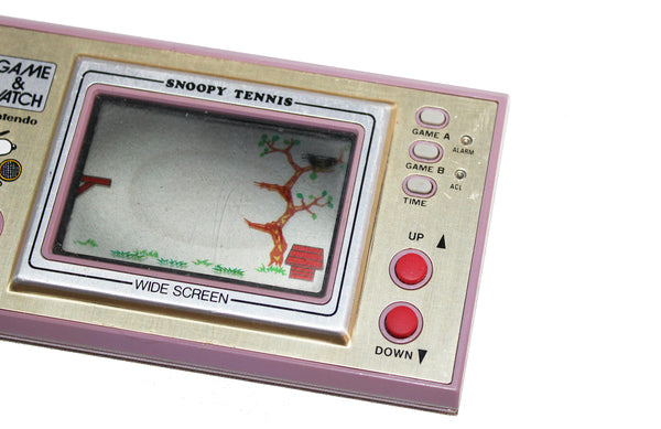 Jeu électronique vintage Game and Watch Nintendo Snoopy Tennis (1983) sans le cache piles