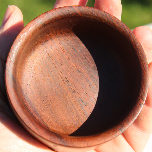 Porte-cigarettes vintage / céramique de Kronjyden ( Danmark ) par Jens Quistgaard / Série Tabac / Azur ( 1965 ).