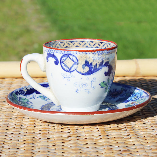 Ancienne tasse à café + soucoupe en faïence de Creil et Montereau 688