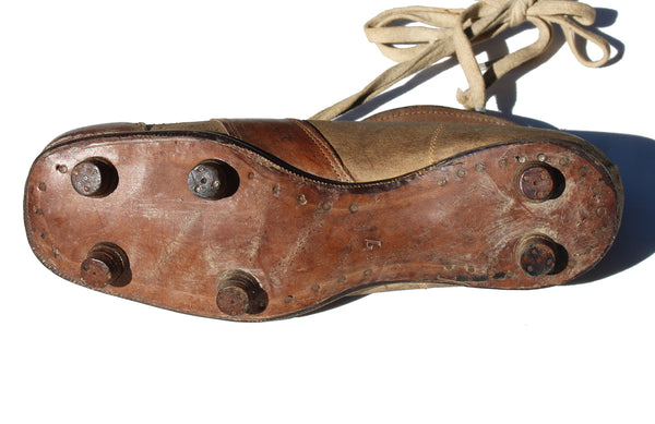 Football Memorabilia / Ancienne paire de chaussures de football en cuir / Années 1930
