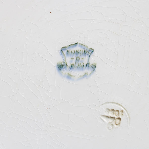 Ancienne assiette plate 23.7 cm en faïence de Longwy modèle Mignon