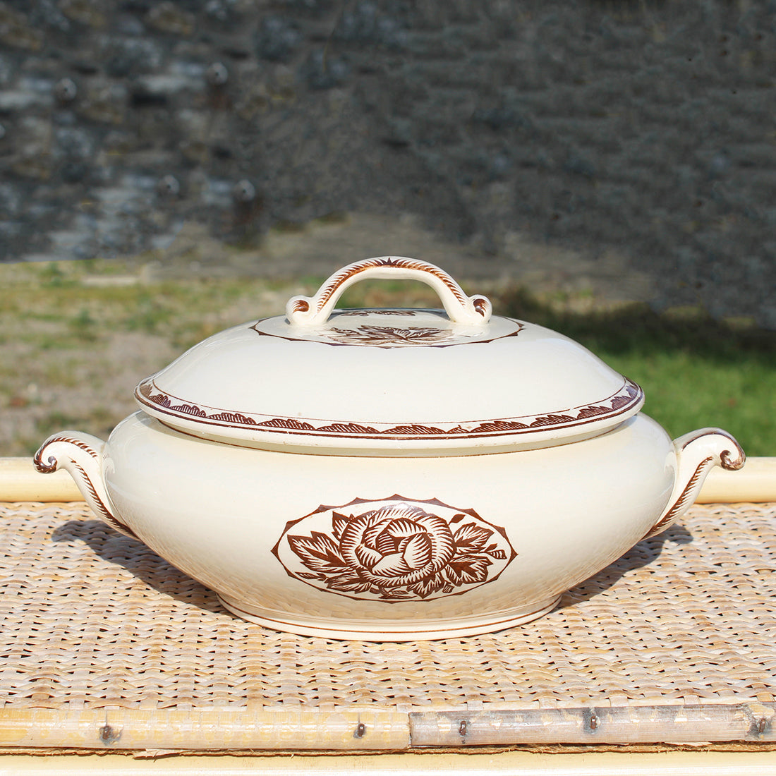 Ancienne petite soupière / légumier en faïence de Sarreguemines modèle Argonne