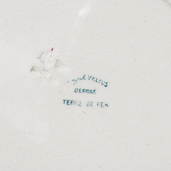 Ancienne assiette plate 23.3 cm en faïence Terre de Fer / Service Valius / papillon