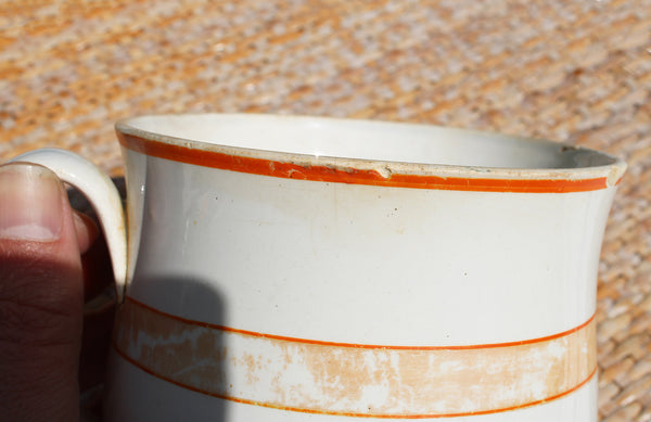 Grande tasse à chocolat ancienne en faïence de Creil et Montereau LM & Cie / décor rayé