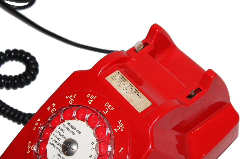 Téléphone rouge vintage Socotel S63 à cadran Téléphone rouge vintage Socotel S63 à cadran