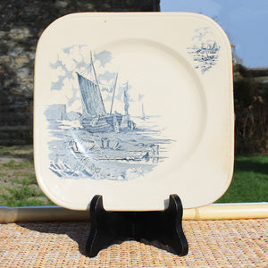 Ancienne assiette plate carrée 24 cm en faïence de Longchamp modèle Plage