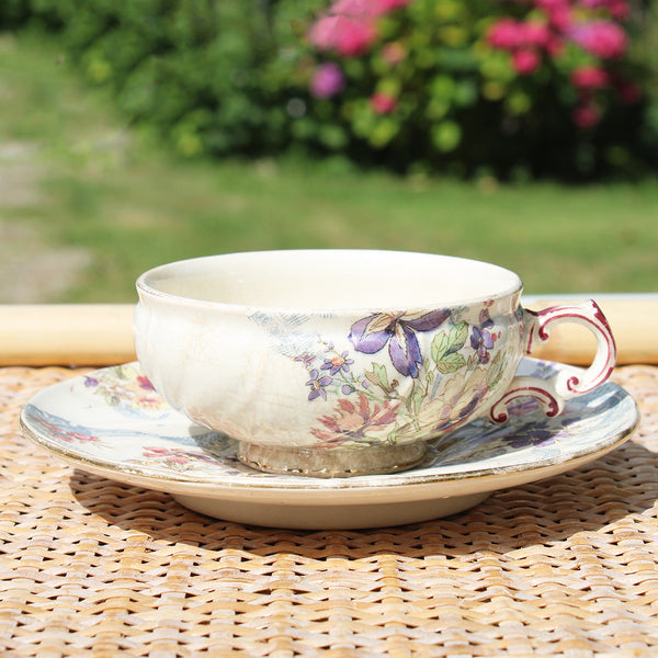 Ancienne tasse à thé + soucoupe en faïence de U & C Sarreguemines modèle Lavallière