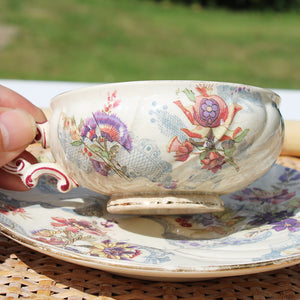 Ancienne tasse à thé + soucoupe en faïence de U & C Sarreguemines modèle Lavallière