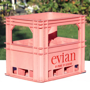 Caisse casier Soupledur à bouteilles vintage EVIAN en plastique rose