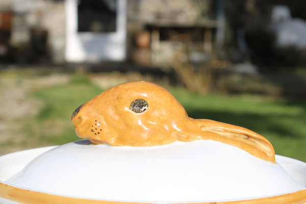 Terrine en porcelaine à feu Arwalt vintage / modèle lièvre / lapin en trompe l'œil