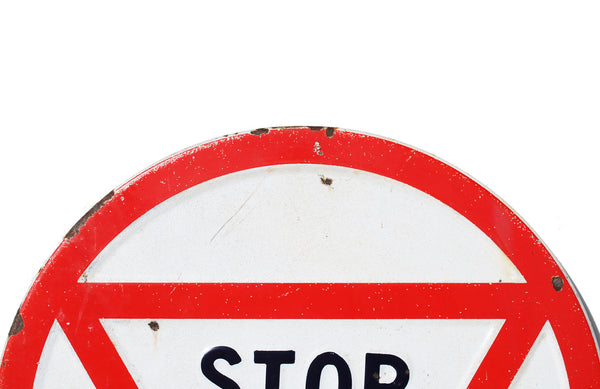 Ancien panneau de signalisation en tôle émaillée / STOP / 1961 / Plaque 60 cm