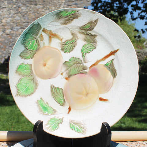 Ancienne assiette en barbotine St Clément 21 cm modèle Les Fruits / Pommes