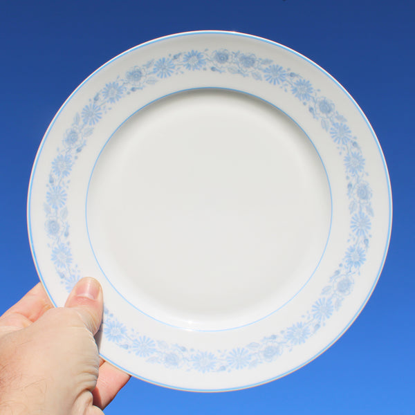 Lot de 4 assiettes plates CH. Field Haviland Limoges décor floral bleu