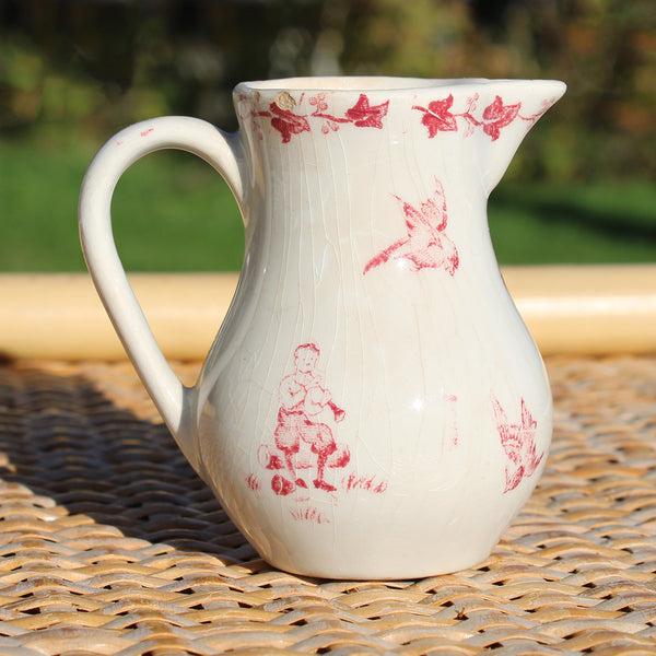 Ancien petit pot à lait de dinette en porcelaine opaque de Gien modèle Le Collin Maillard