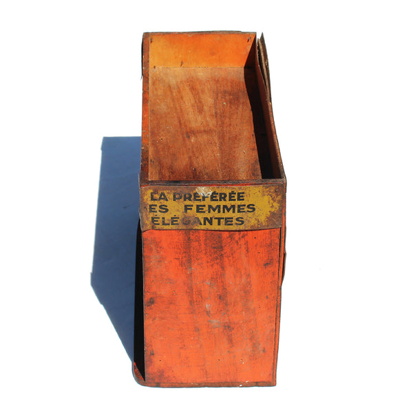 Ancien petit meuble d'atelier en bois / de métier à poser / de tri / à casiers