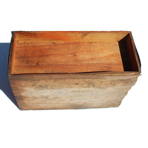 Ancien petit meuble d'atelier en bois / de métier à poser / de tri / à casiers