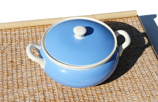 Ancienne petite soupière 18.7 cm en faïence de Villeroy & Boch modèle Orléans