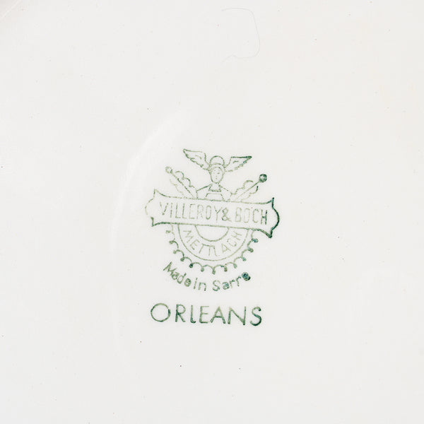 Ancienne petite soupière 18.7 cm en faïence de Villeroy & Boch modèle Orléans