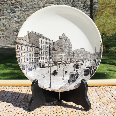 Ancienne assiette à dessert en faïence HBC Choisy le Roi modèle villes / Vienne