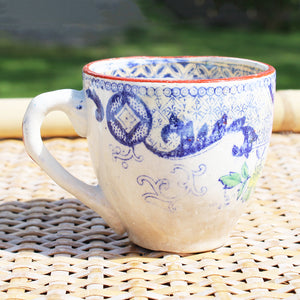 Ancienne tasse à café en faïence de Creil et Montereau 688