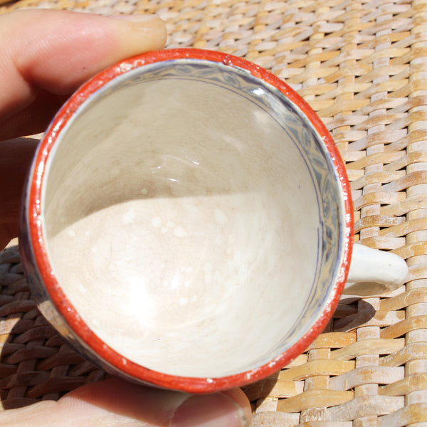 Ancienne tasse à café en faïence de Creil et Montereau 688