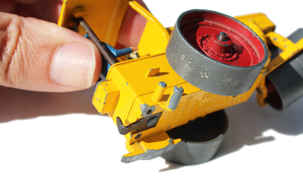 Véhicule miniature 1:43 Dinky Toys 90A Rouleau Compresseur Richier / en boîte