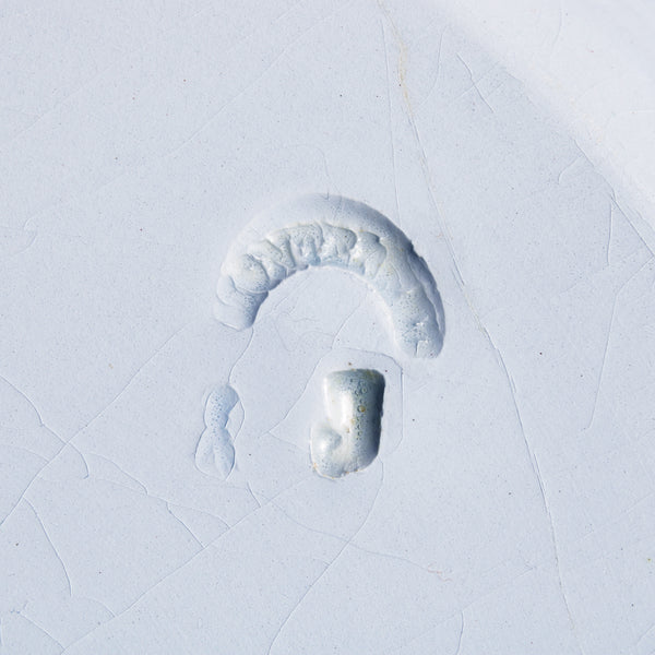 Assiette plate octogonale ancienne Creil & Montereau – modèle à perles – bleu pâle – 24,5 cm