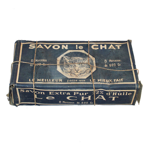 Ancienne boîte publicitaire pleine de 8 savons Le Chat / ca. 1930