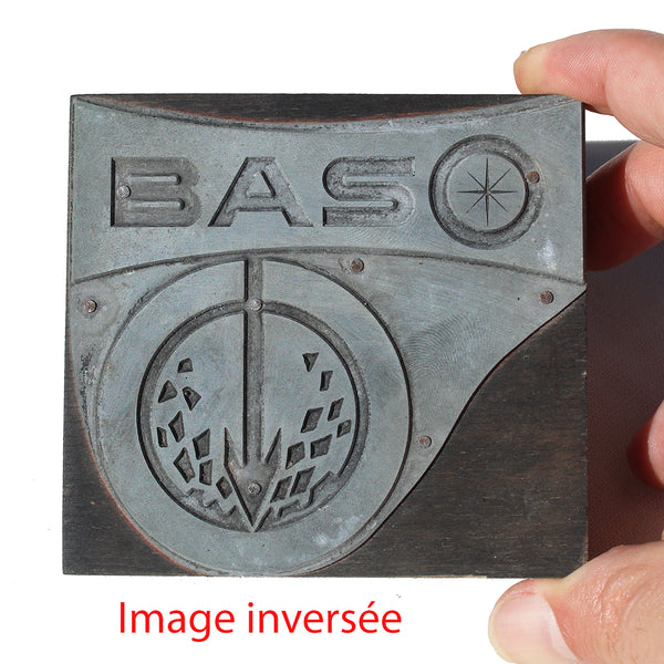 Ancienne matrice d'impression / tampon indication côté BAS ↓