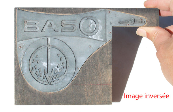 Ancienne matrice d'impression / tampon indication côté BAS ↓