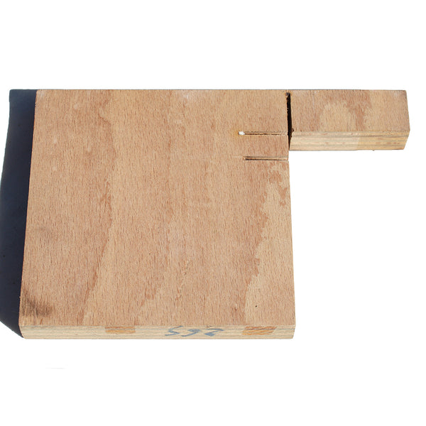 Ancienne matrice d'impression / tampon indication côté BAS ↓