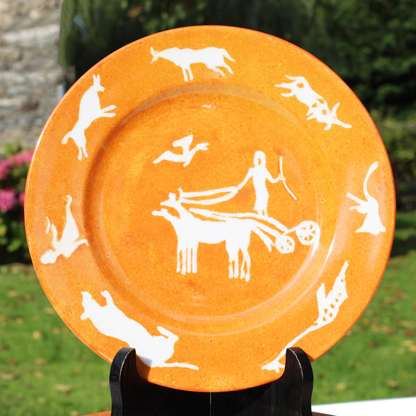 Série de 7 assiettes 21.8 cm vintage en porcelaine de Limoges peintures rupestres
