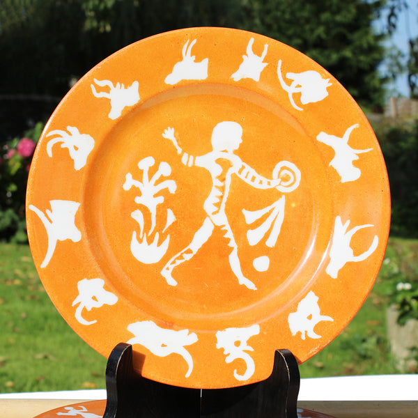 Série de 7 assiettes 21.8 cm vintage en porcelaine de Limoges peintures rupestres