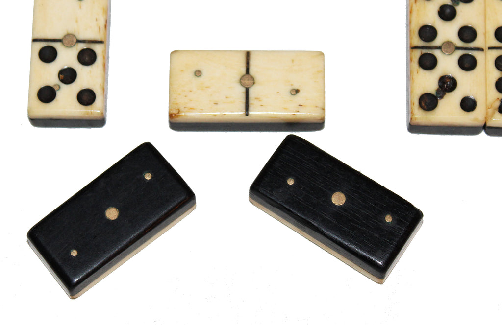 Jeu 28 Dominos, ancien. TBE - Collection Jeu 28 Dominos, ancien. TBE - Collection