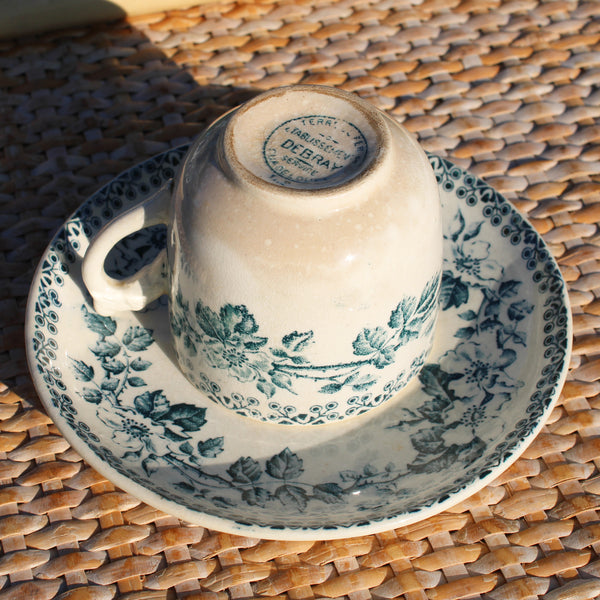 Tasse et soucoupe anciennes Terre de Fer – Saint-Amand – Service Guadeloupe