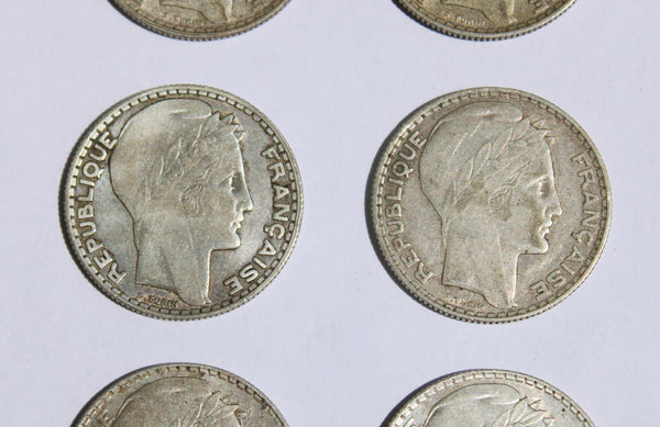 Lot de 8 pièces de monnaie françaises en argent (10 et 20 Francs Turin)