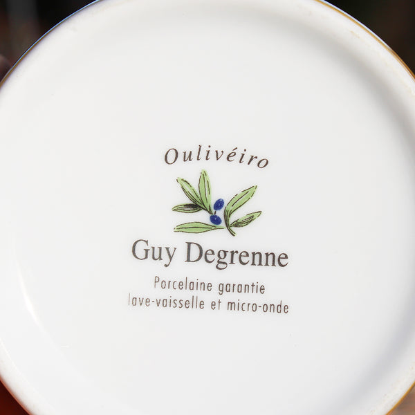 Tasse à thé vintage en porcelaine par Guy Degrenne modèle Oulivéiro