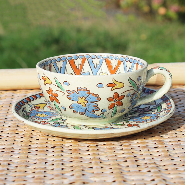 Ancienne tasse à café / thé + soucoupe / Émaux de Thoune ( Suisse )