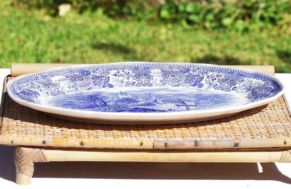 Ancien grand plat ovale 40 cm en faïence de Villeroy & Boch modèle Burgenland