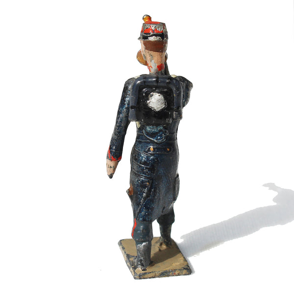 Ancienne figurine en plomb plein CBG Mignot soldat français / Artilleur de campagne en capote / Clairon