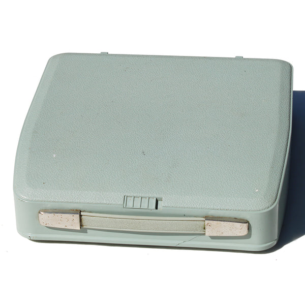 Machine à écrire portative vintage Hermes modèle Baby vert tilleul