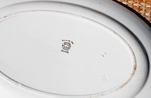 Ancien plat ovale 39 cm en faïence Terre de Fer de Choisy le Roi coloris blanc shabby