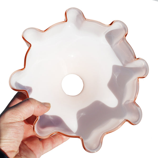 Ancien abat-jour de suspension à collerette en verre / opaline coloris rose