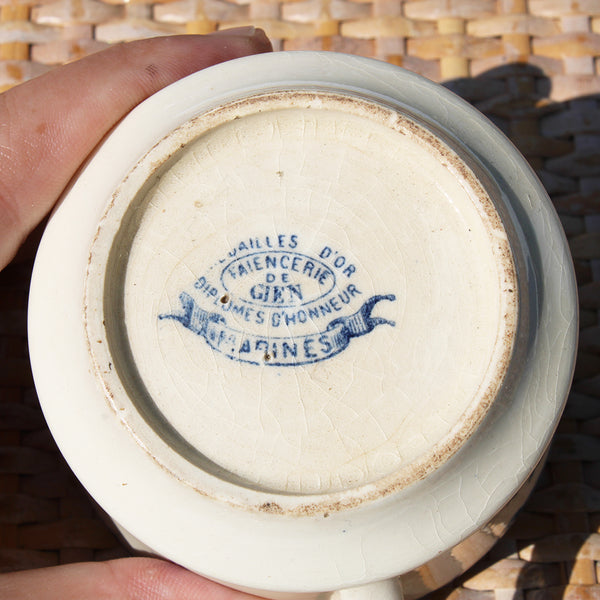 Ancienne tasse à café en faïence Terre de Fer de Gien modèle Marines