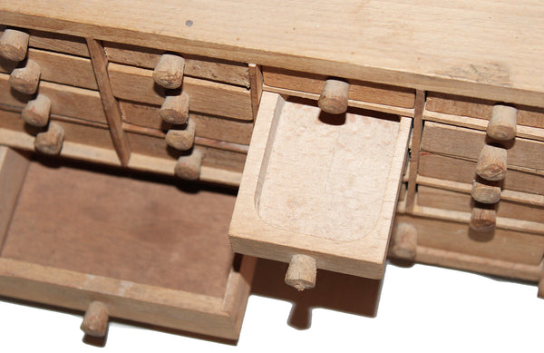 Petit meuble de métier / layette d'horloger vintage en bois / modèle à 18 tiroirs